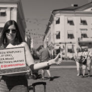 A Finnish woman at Kauppatori