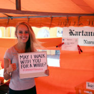A girl and Finnish bread at Kauppatori