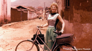 Helinä Rautavaara cycling in Latin America