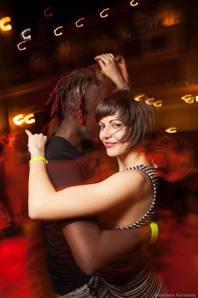 Anna Lev dancing salsa