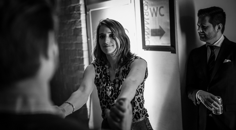 Strangerless dancing